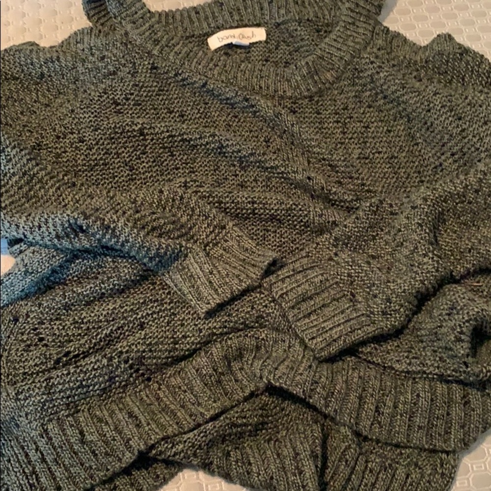 Green cold shoulder sweater medium